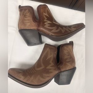 Myra leather short boots